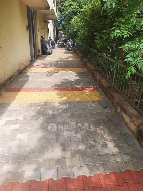 2 BHK Flat In Radhika Apartments For Sale  In Dwarka