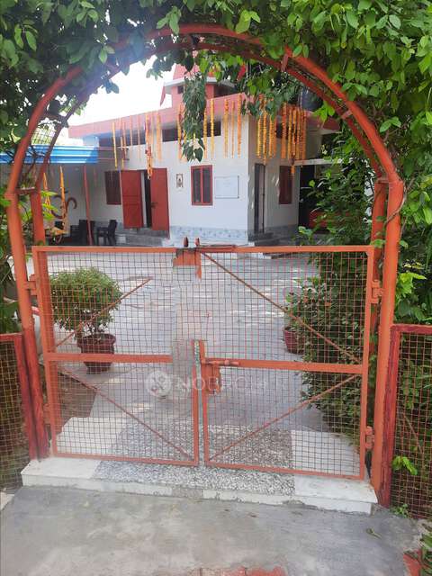 2 BHK Flat In Radhika Apartments For Sale  In Dwarka