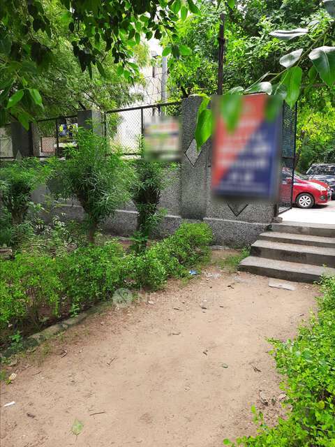 2 BHK Flat In Radhika Apartments For Sale  In Dwarka