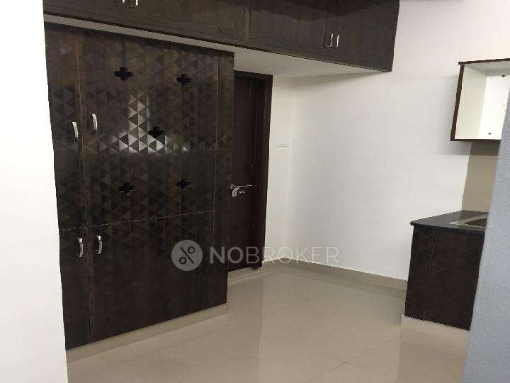2 BHK Flat In Karthik Illam For Sale  In Thazhambur
