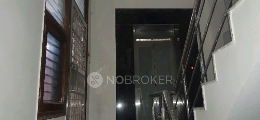 2 BHK Flat In Ashok Vihar-1  for Rent  In Sector 3