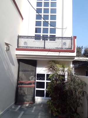 3 BHK Flat In Standalone Building  for Rent  In Sector 26