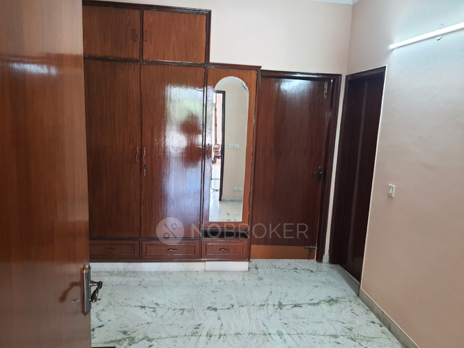 Independent House Suncity Rent WITHOUT BROKERAGE Semifurnished 3 BHK