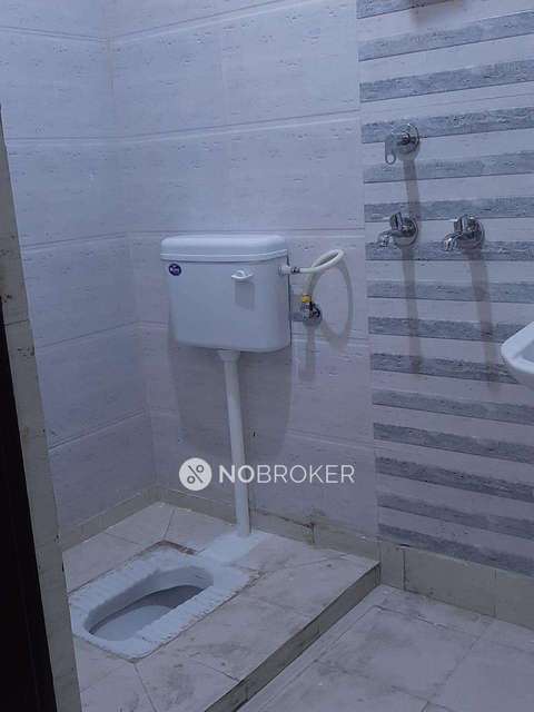 2 BHK Flat In Urvashi Enclave For Sale  In Raj Nagar Extension