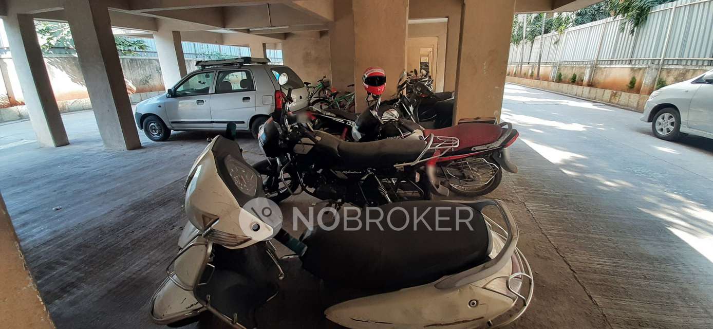 3 BHK Flat In Om Balaji Darshan Housing Society for Rent  In Hadapsar Gaon