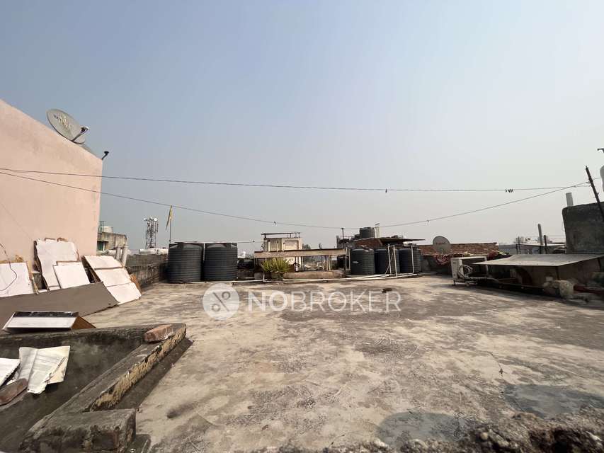 3 BHK Flat For Sale  In Patparganj 