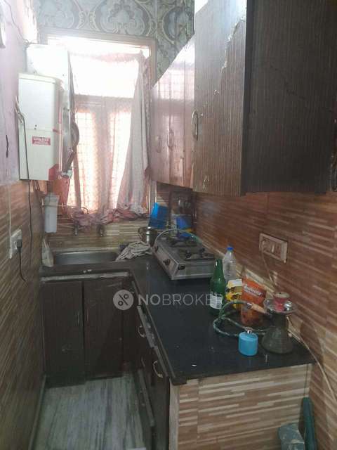 2 BHK Flat In Standalone Building  For Sale  In Sector 6, Rohini