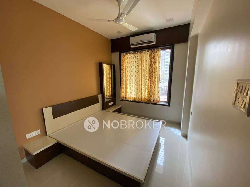 2 BHK Flat In Mahavir Ashish Chsl For Sale  In Mulund West