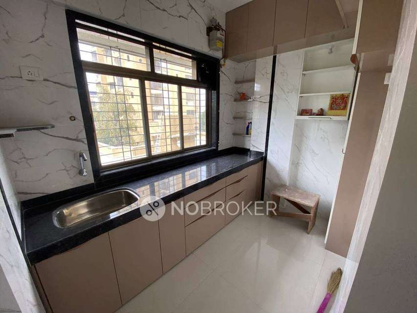 2 BHK Flat In Mahavir Ashish Chsl For Sale  In Mulund West