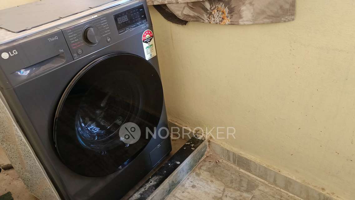 2 BHK Flat In Vaishnavi Residency  For Sale  In  Pragathi Nagar