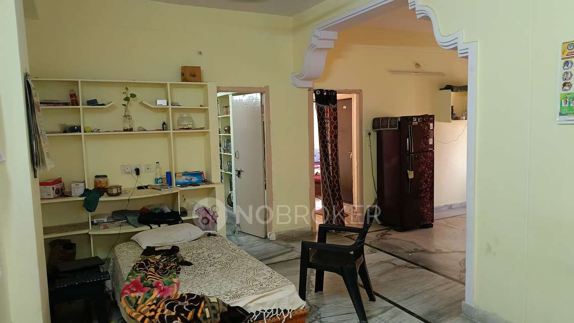 2 BHK Flat In Vaishnavi Residency  For Sale  In  Pragathi Nagar