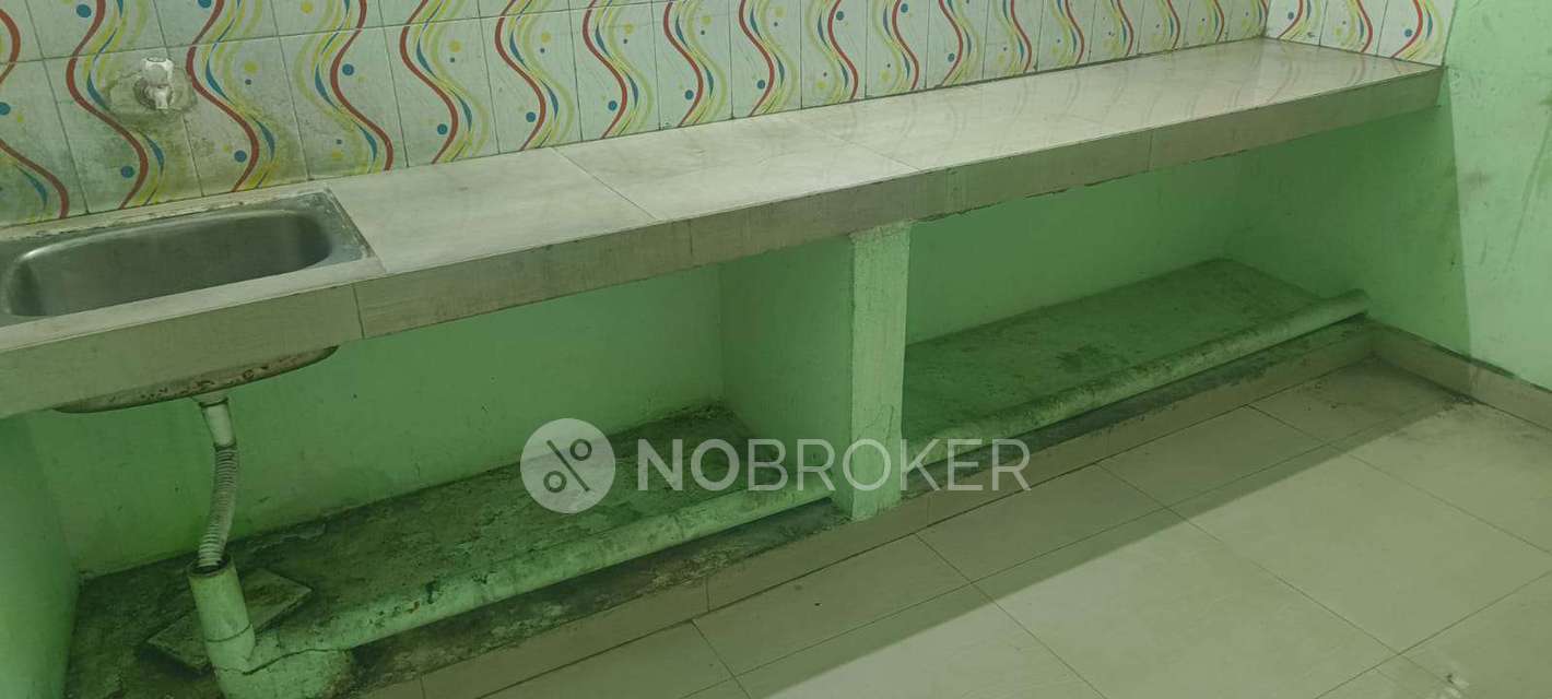 4+ BHK House For Sale  In Gummidipoondi