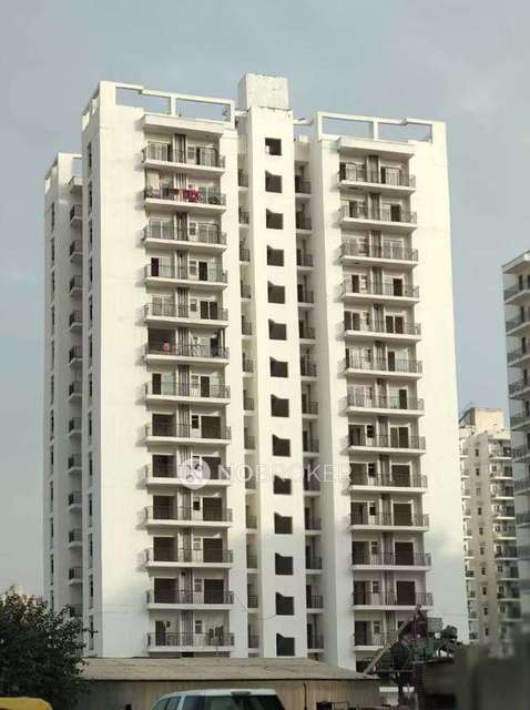 4+ BHK Flat In Maxblis White House For Sale  In Maxblis White House
