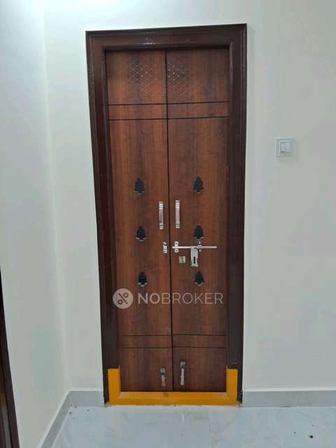 2 BHK Flat In Svln Nilayam For Sale  In Svln Nilayam Builders Apartment