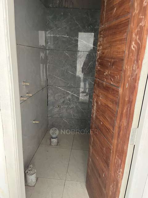 3 BHK Flat In Raj Towers For Sale  In Madhpur 