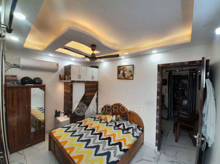 1 BHK Flat In Shri Radhakrishna Appartment For Sale  In  Suraj Nagar