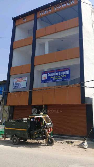 Showroom in Dwarka, Delhi for Rent 