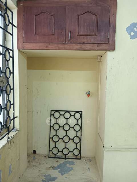 2 BHK Flat In Rajeev Villa For Sale  In Royapettah