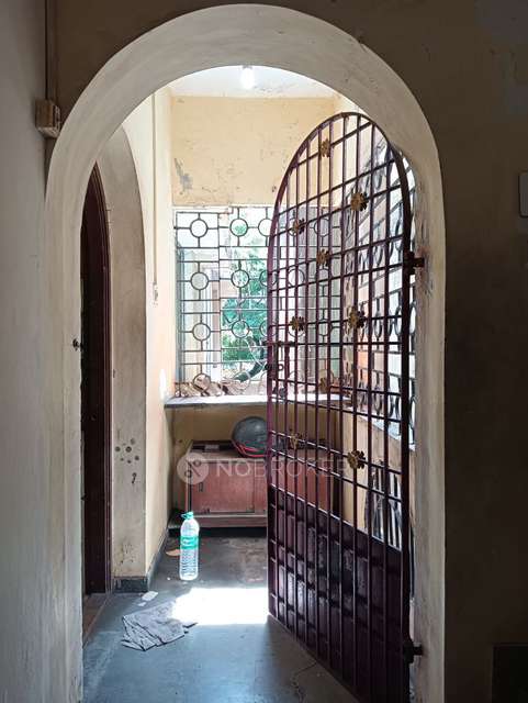 2 BHK Flat In Rajeev Villa For Sale  In Royapettah