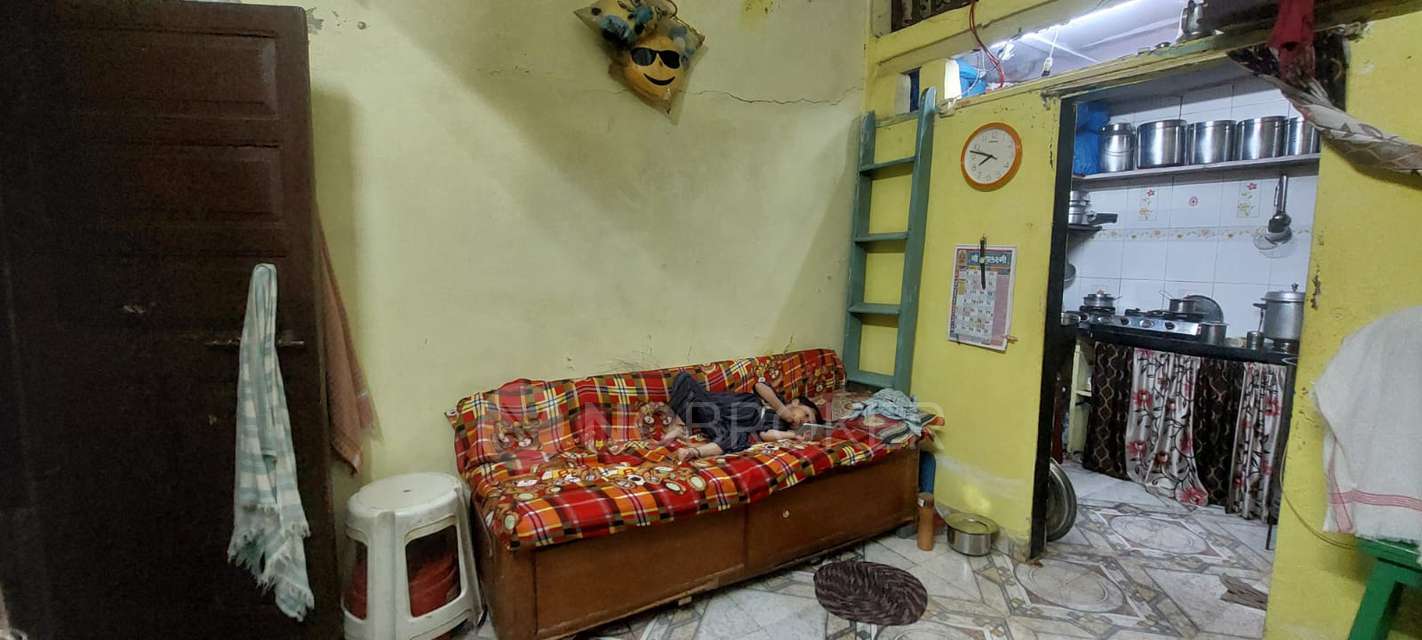 1 RK House For Sale  In 400072, Kajupada Pipeline Road