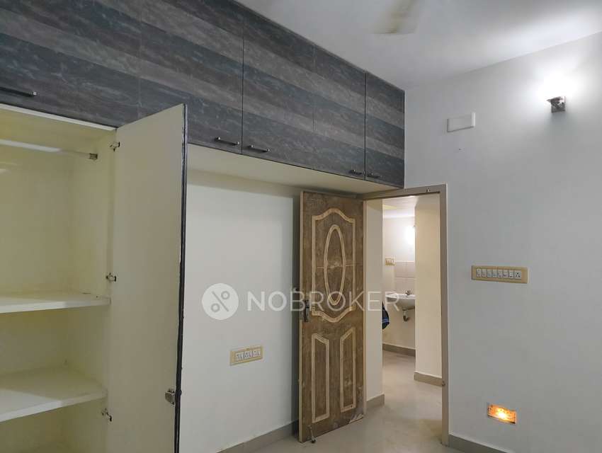 2 BHK Flat In Rr Builders    For Sale  In Kolathur