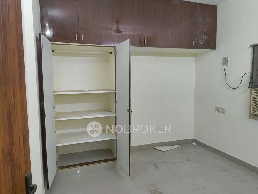 2 BHK Flat In Rr Builders    For Sale  In Kolathur