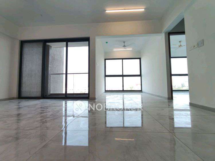 2 BHK Flat In Mantra Mirari, Mundhwa for Rent  In Mundhwa