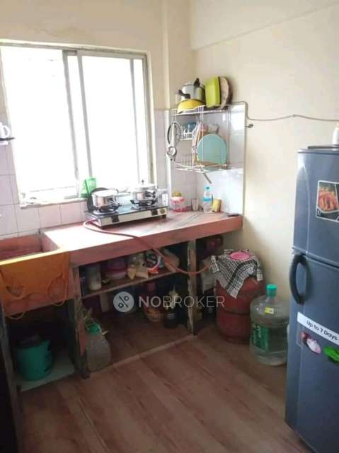 1 RK Flat In Mhada Towers Link Road for Rent  In Mhada Towers Link Road