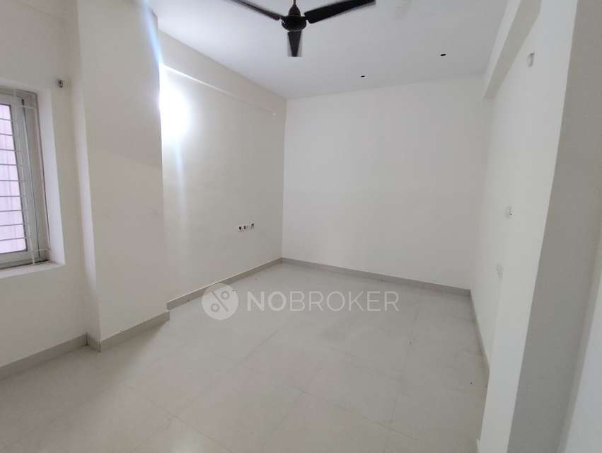 2 BHK Flat In Skyline Tower For Sale  In Chintalmet