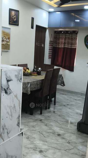 4 BHK Flat In Dda Samrat Apartment, Vasundhara Enclave For Sale  In Vasundhara Enclave