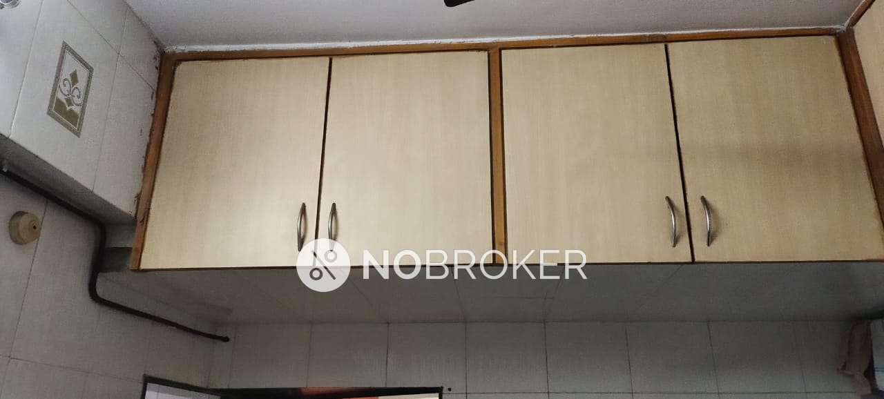 1 BHK Flat In Sai Amrut Bldg,ghatkoper East  For Sale  In Janat Society Road, Ghatkoper East