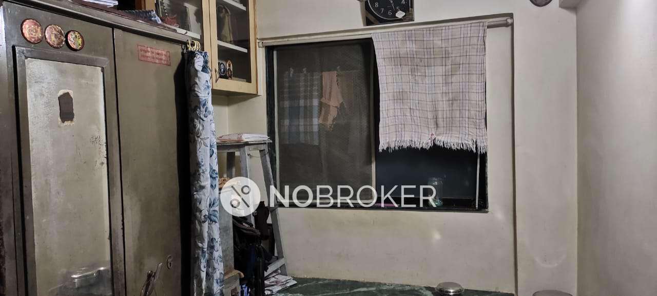 1 BHK Flat In Sai Amrut Bldg,ghatkoper East  For Sale  In Janat Society Road, Ghatkoper East