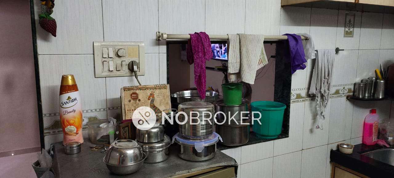 1 BHK Flat In Sai Amrut Bldg,ghatkoper East  For Sale  In Janat Society Road, Ghatkoper East