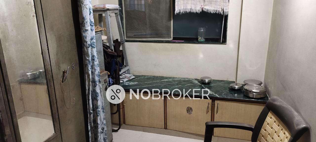 1 BHK Flat In Sai Amrut Bldg,ghatkoper East  For Sale  In Janat Society Road, Ghatkoper East