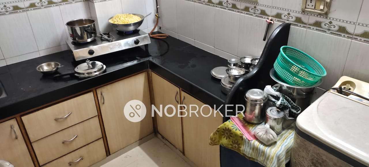 1 BHK Flat In Sai Amrut Bldg,ghatkoper East  For Sale  In Janat Society Road, Ghatkoper East