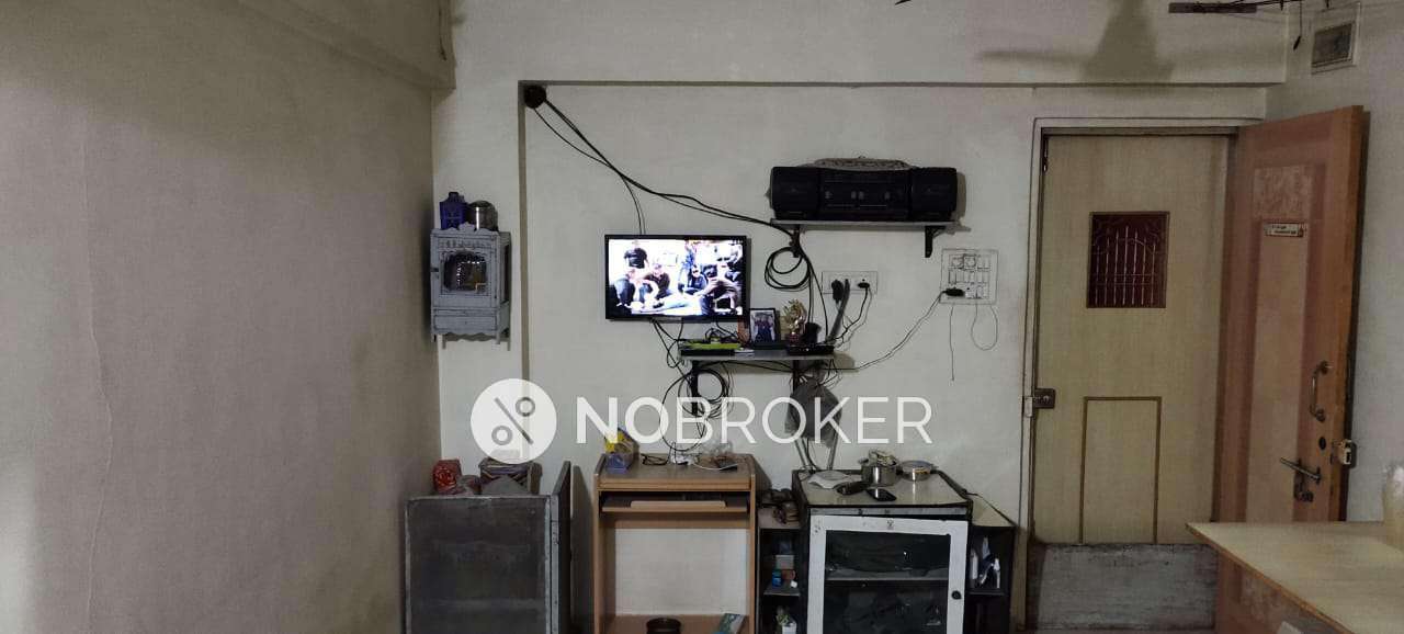 1 BHK Flat In Sai Amrut Bldg,ghatkoper East  For Sale  In Janat Society Road, Ghatkoper East