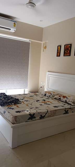 2 BHK Flat In Satnam Leela, Sindhi Society For Sale  In Sindhi Society