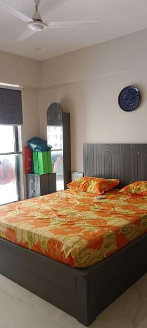 2 BHK Flat In Satnam Leela, Sindhi Society For Sale  In Sindhi Society