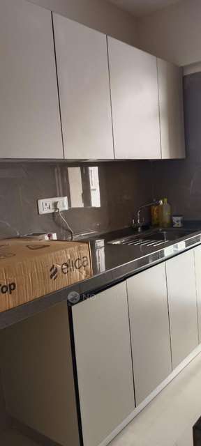 2 BHK Flat In Satnam Leela, Sindhi Society For Sale  In Sindhi Society