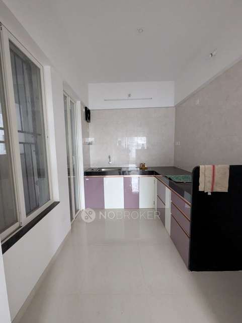 2 BHK Flat In Krystal One for Rent  In Moshi