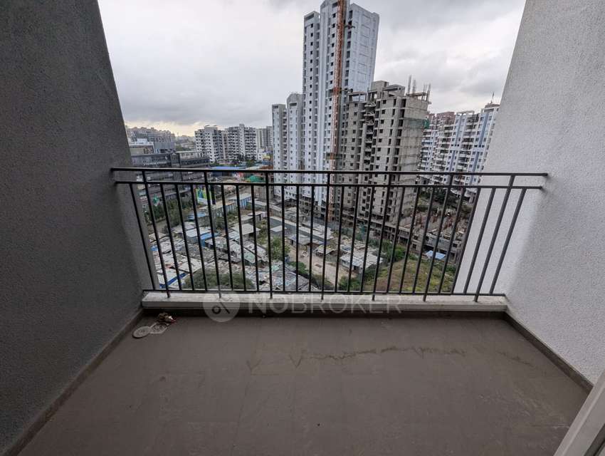 2 BHK Flat In Krystal One for Rent  In Moshi