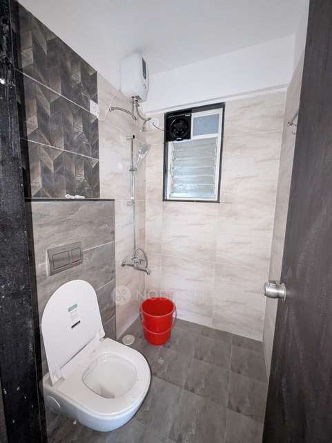 2 BHK Flat In Krystal One for Rent  In Moshi