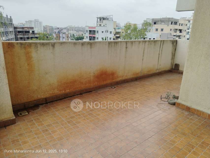 1 BHK Flat For Sale  In Raj Tower Chs