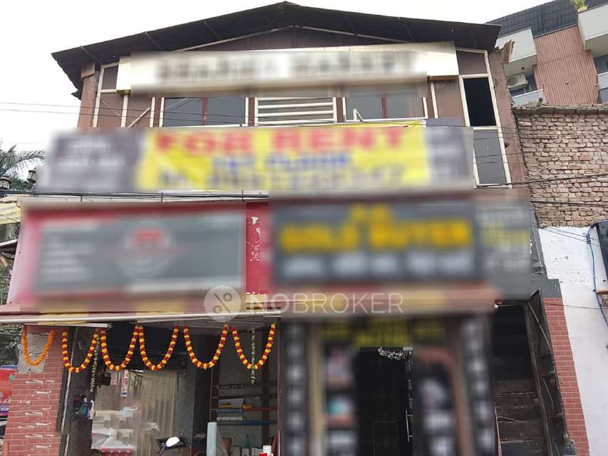 Showroom in Pitampura, Delhi for Rent 