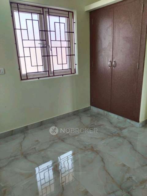 1 BHK Flat In Standalone for Rent  In Medavakkam