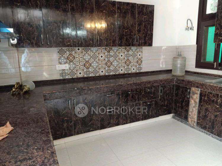 3 BHK Flat In Vishwakarma Colony For Sale  In Vishwakarma Colony, Pul Pehlad Pur