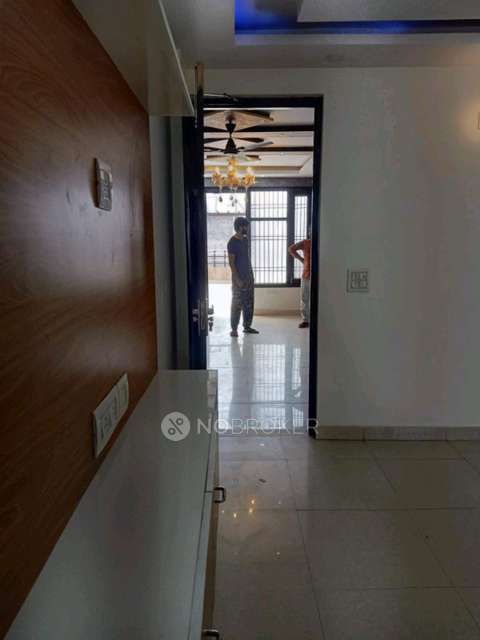 3 BHK Flat In Vishwakarma Colony For Sale  In Vishwakarma Colony, Pul Pehlad Pur