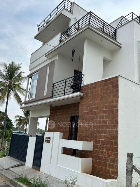 4 BHK House For Sale  In Kambipura