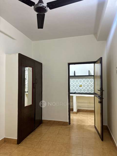 1 BHK Flat In Annanagar 18th Main Road for Rent  In Anna Nagar West Extension