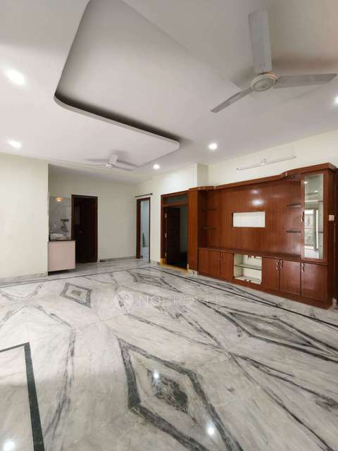 3 BHK Flat In Stand Alone Building for Rent  In Banjara Hills